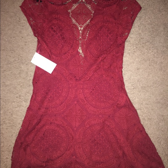 Wine/burgundy skater dress from Tobi - Picture 3 of 5